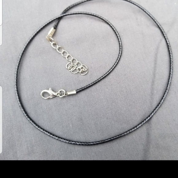 Labradorite heart Wire wrapped pendant necklace - Picture 4 of 5